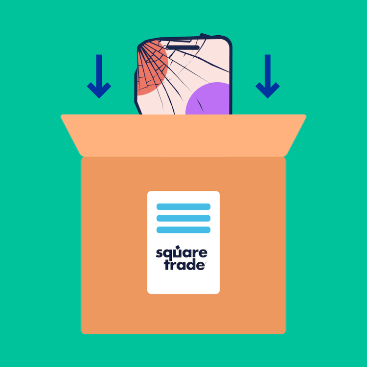 En trasig mobiltelefon läggs i ett paket som är klart för försändelse